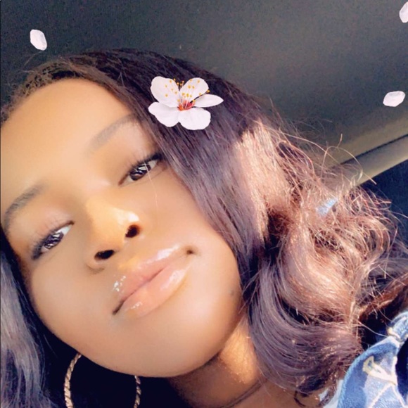 Meet your Posher, Alex-marie - Picture 1 of 1